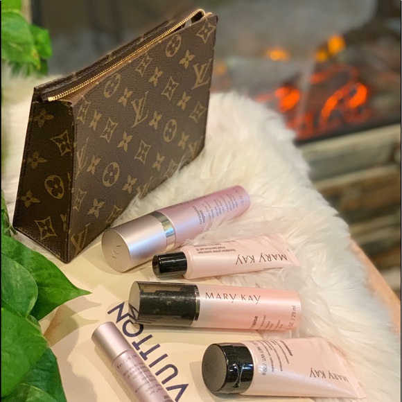 NFS Louis Vuitton  Toiletry 19” bundle - Picture 5 of 9